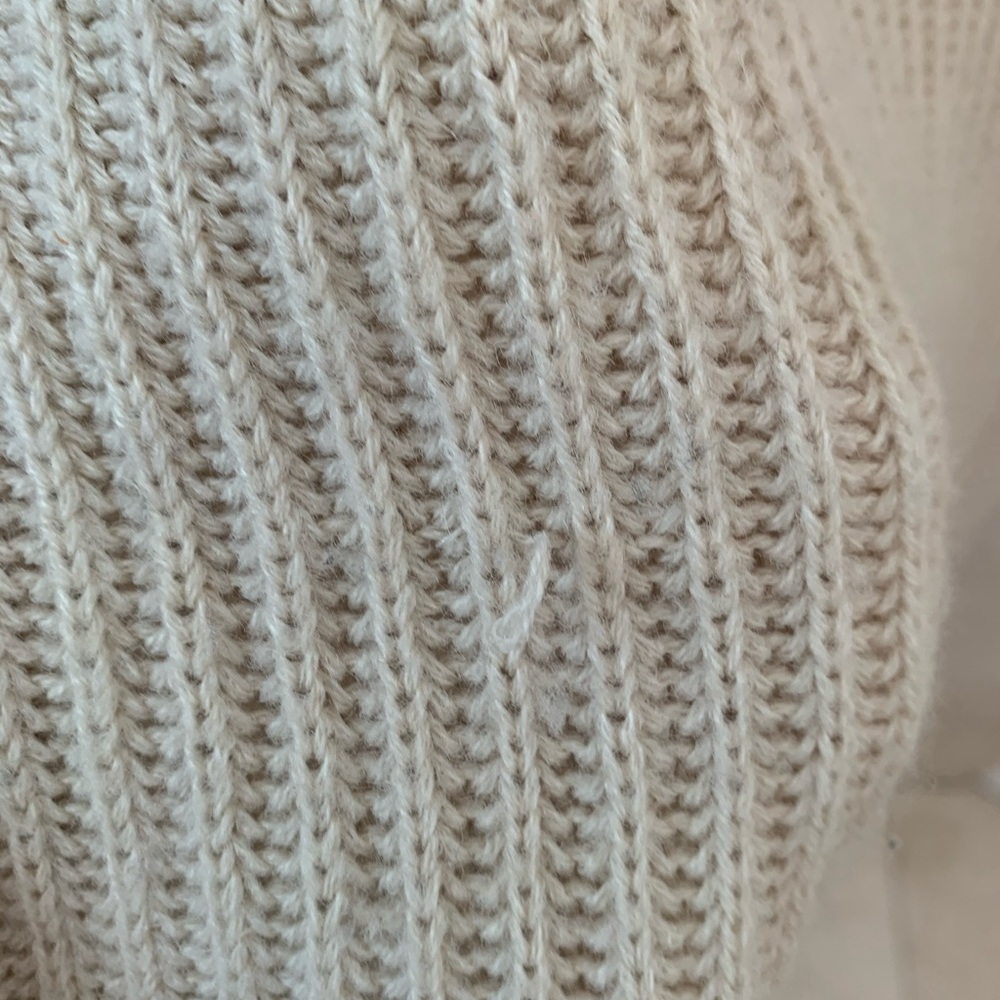Forever 21 Raglan Sweater - Picture 3 of 4